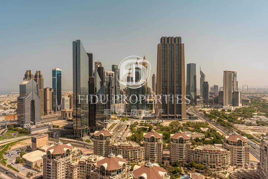 33 High Floor | Panoramic Views | Fully Serviced