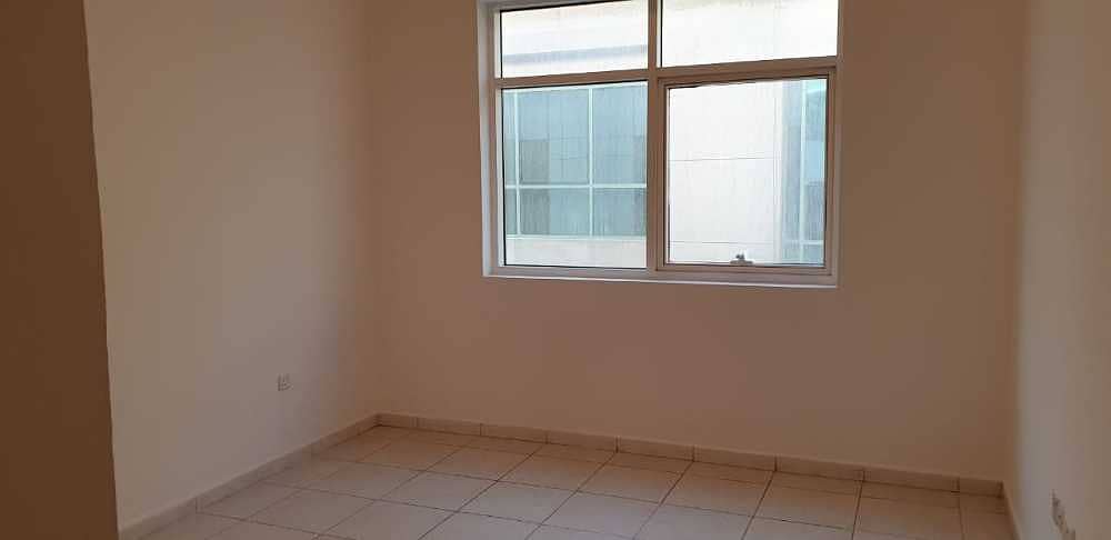 Квартира в Аль Гаруд, 2 cпальни, 70000 AED - 3982886