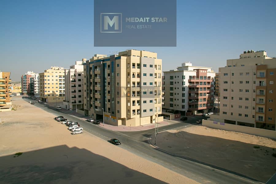 16 2 BHR Al Warqaa 1 - spacious room with balcony