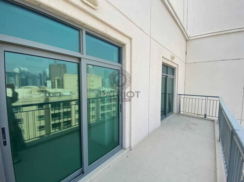 6 Upgraded l Well Maintained l 1 Bedroom l The Views l Chiller Free