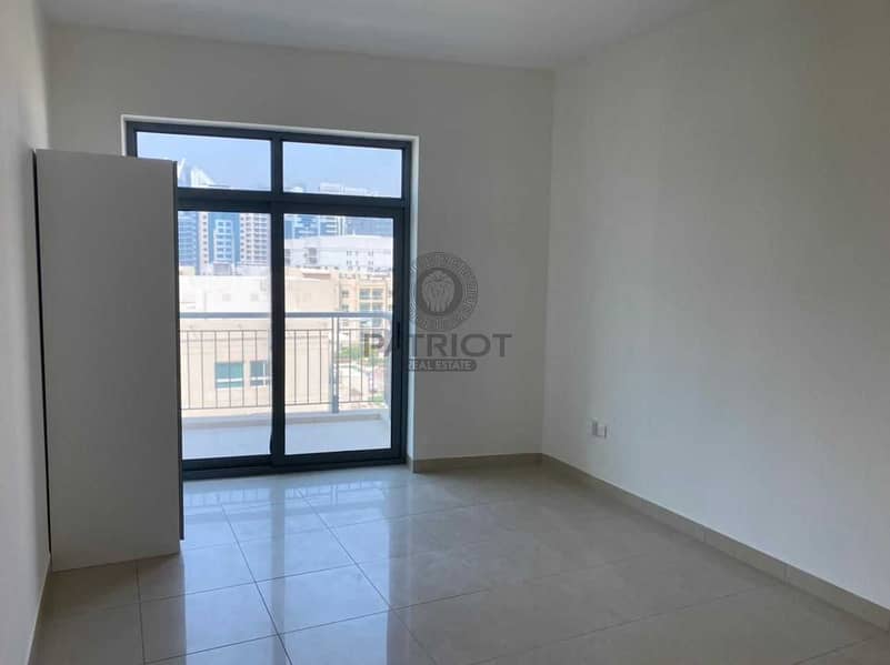 7 Upgraded l Well Maintained l 1 Bedroom l The Views l Chiller Free