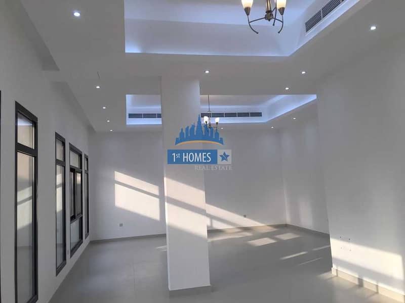 4 A Very Well Maintained Premium Commercial  Spacious Villa in Good Location JUMEIRAH  2