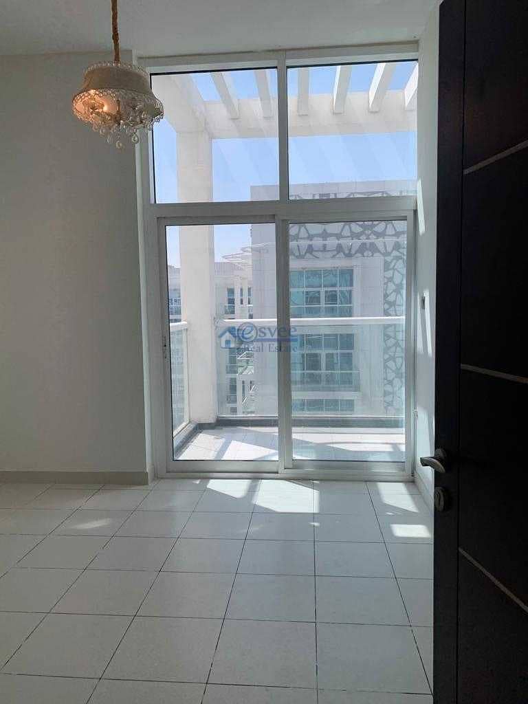 25 Spectacular Two Bedroom for rent in Glitz 3
