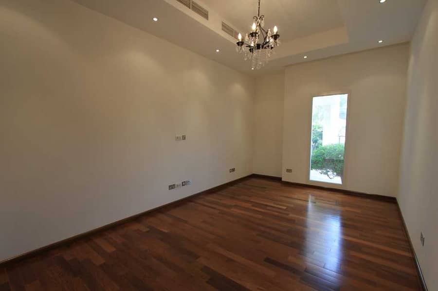 3 Luxuary Villa for rent in Emirates Hills