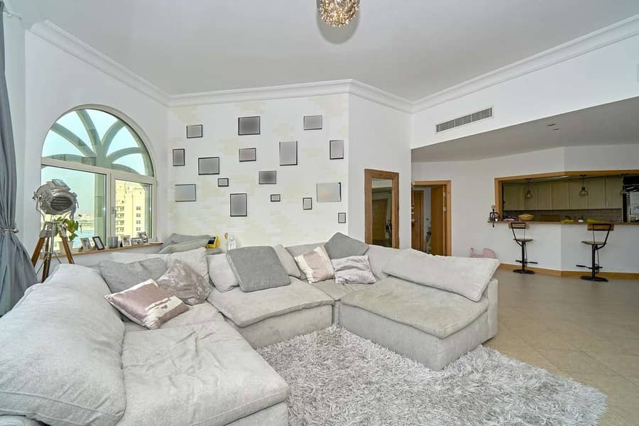 2 Penthouse Level with Partial Sea View on the Palm