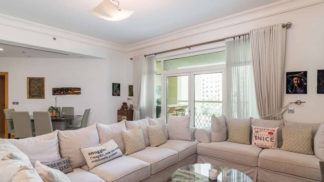 Superb unit | Vacant on transfer | Close to Mall Superb unit | Vacant on transfer | Close to Mall
