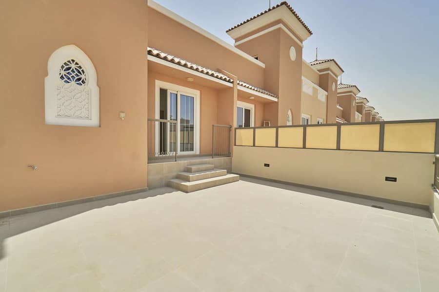 12 Brand New Marbella Townhouse on a Large Plot