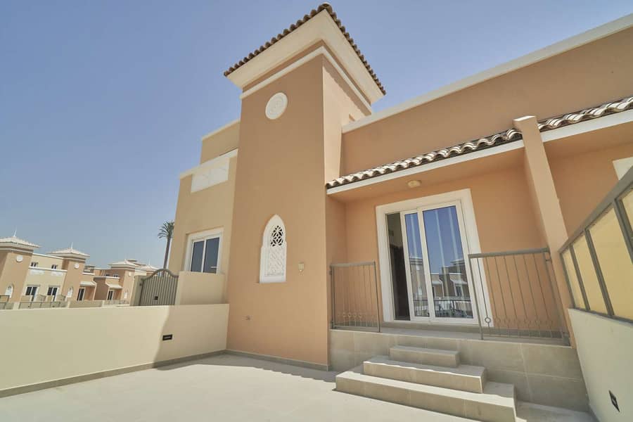 13 Brand New Marbella Townhouse on a Large Plot