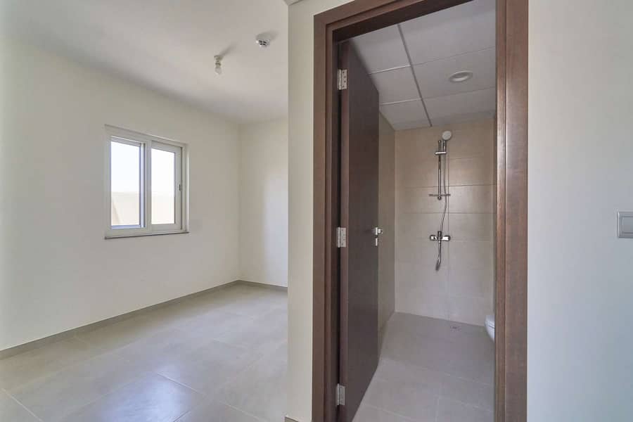 16 Brand New Marbella Townhouse on a Large Plot
