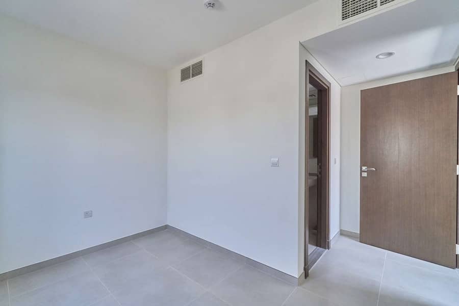 17 Brand New Marbella Townhouse on a Large Plot