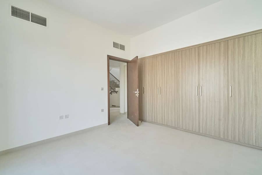 18 Brand New Marbella Townhouse on a Large Plot