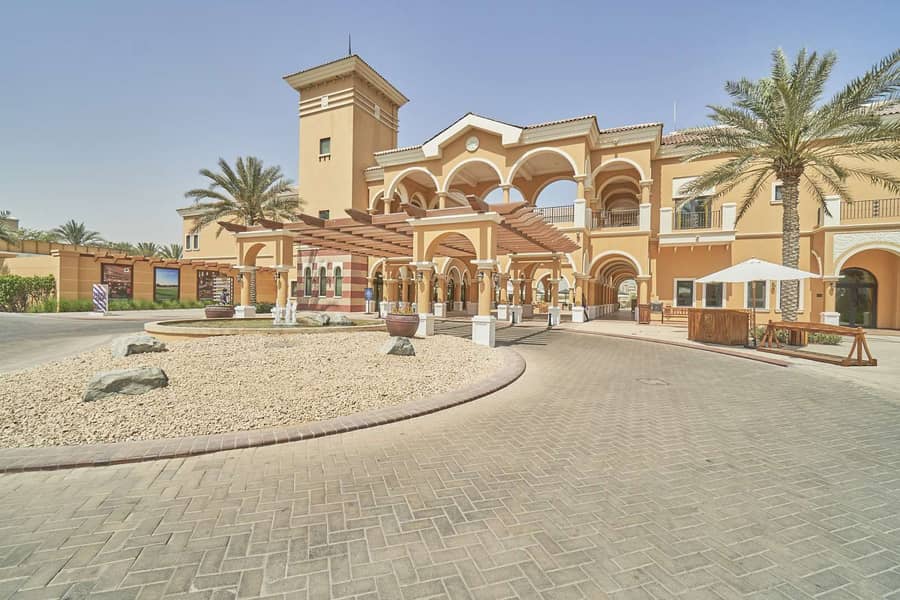 20 Brand New Marbella Townhouse on a Large Plot