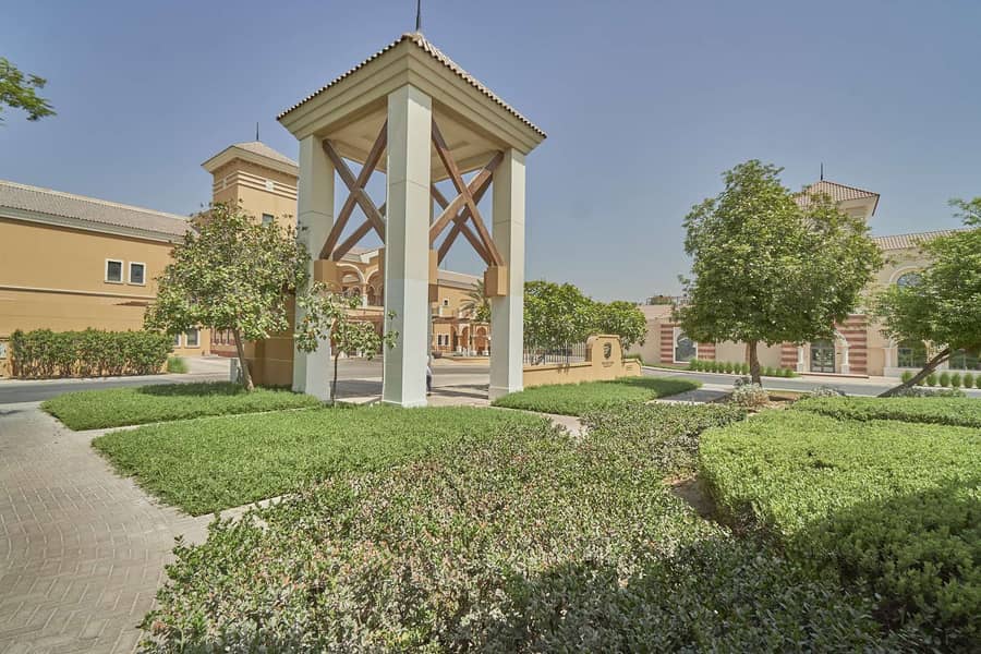 21 Brand New Marbella Townhouse on a Large Plot