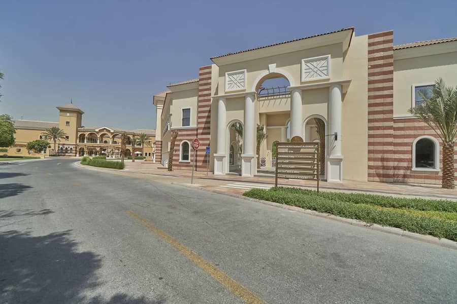 22 Brand New Marbella Townhouse on a Large Plot
