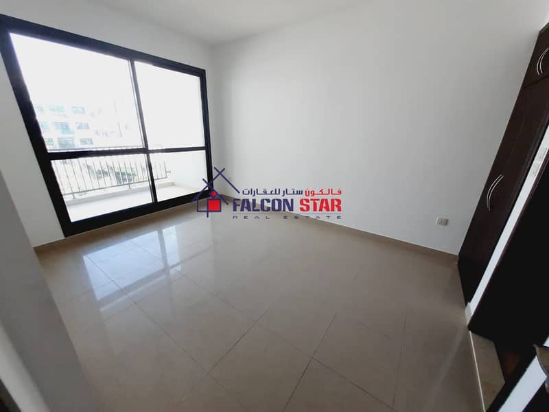 5 TOWNHOUSE VIEW | BRIGHT 1 BEDROOM HUGE BALCONY - CLOSE KITCHEN