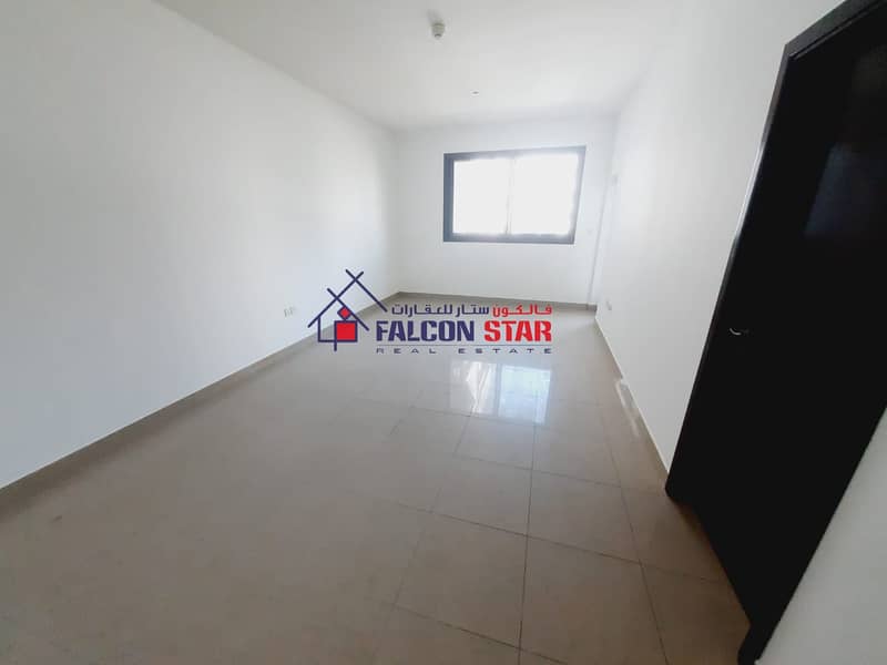 7 TOWNHOUSE VIEW | BRIGHT 1 BEDROOM HUGE BALCONY - CLOSE KITCHEN