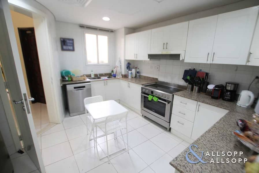 4 3 Bed Type 1M | Upgraded | Well Maintained