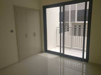 Middle Unit, Spacious Layout, Keys in Hand