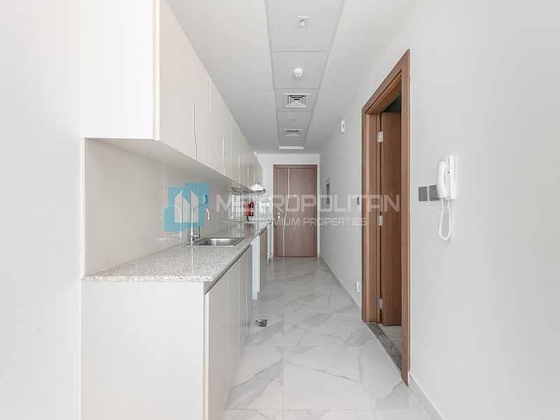 9 Dazzling Canal and Burj View| Cozy Unit| High ROI