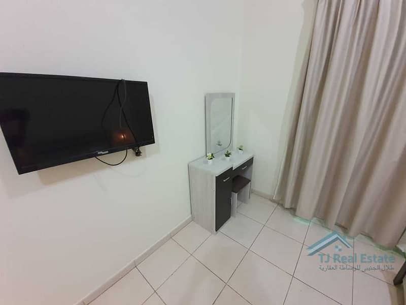 3 !FURNISHED APT WITH MULTIPLE CHEQUE OPTION!