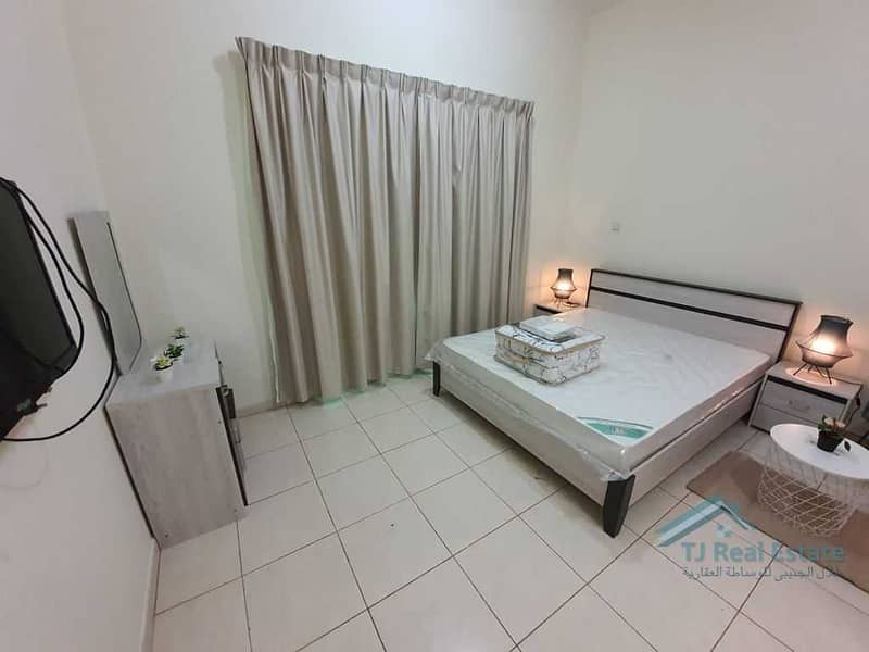 7 !FURNISHED APT WITH MULTIPLE CHEQUE OPTION!