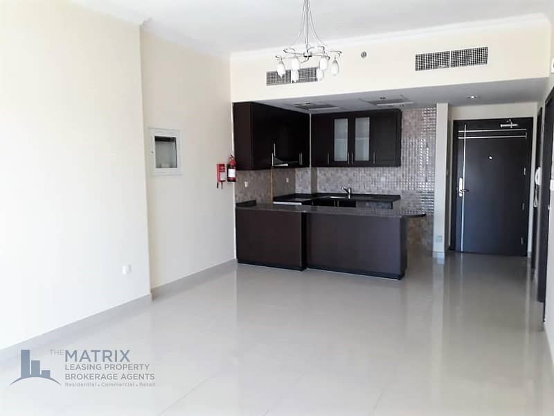 2 Spacious  unfurnished 1BR in Burj View