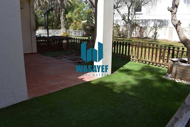 Near The Beach Beautiful 3 Bedroom & Shared Pool. . . . .