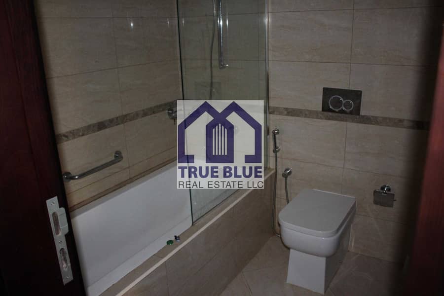 17 4 BEDROOM+MAID|G+2|12 CHEQUES|ROOF ACCESS|