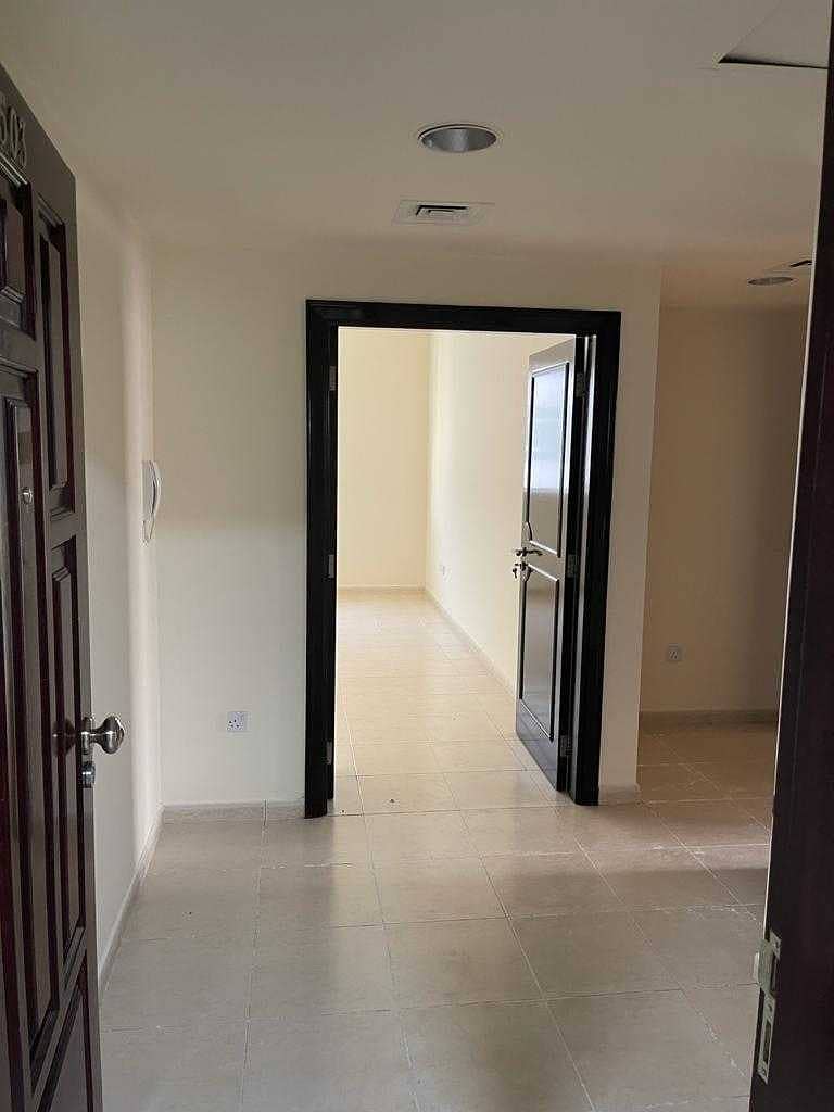 36 Smart Sky Group provide to you new flat 2 bedrooms with 3 bathrooms with free parking on Al Falah street in a vital area