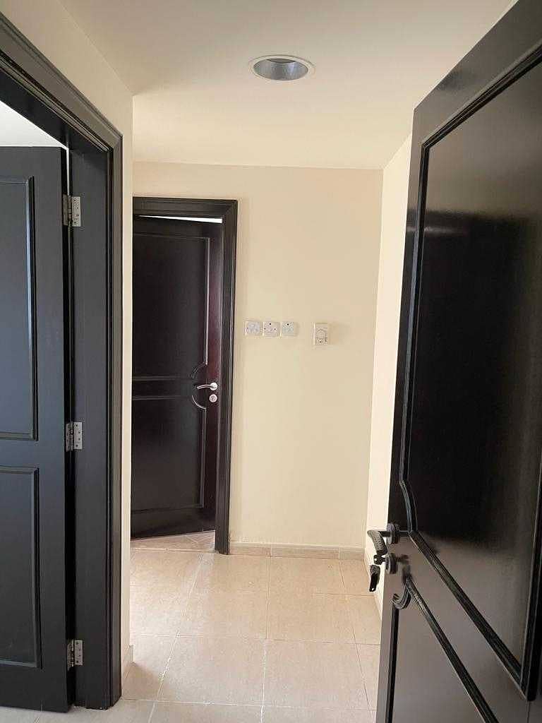 44 Smart Sky Group provide to you new flat 2 bedrooms with 3 bathrooms with free parking on Al Falah street in a vital area