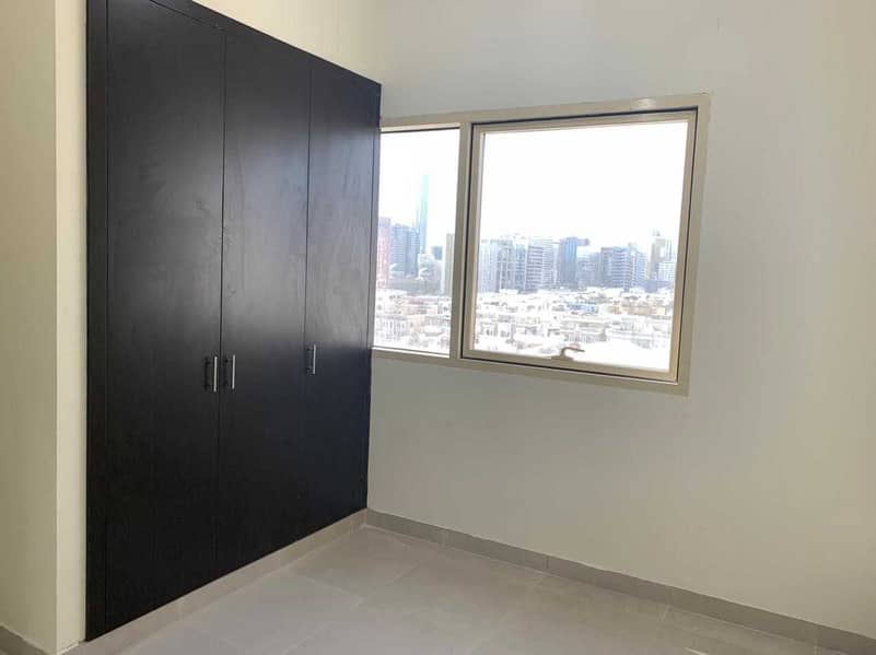 46 Smart Sky Group provide to you new flat 2 bedrooms with 3 bathrooms with free parking on Al Falah street in a vital area