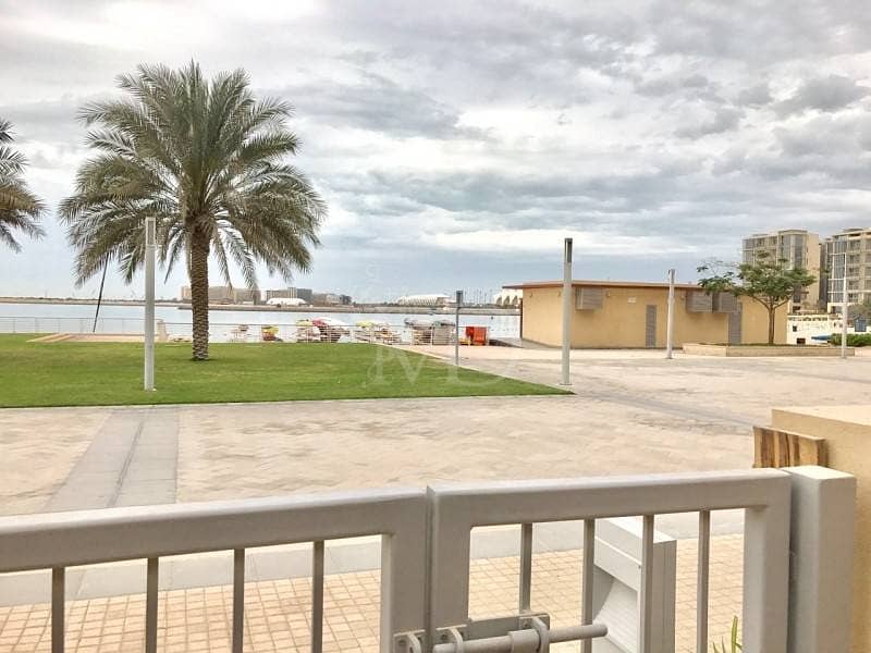 Direct access to the beach and private patio