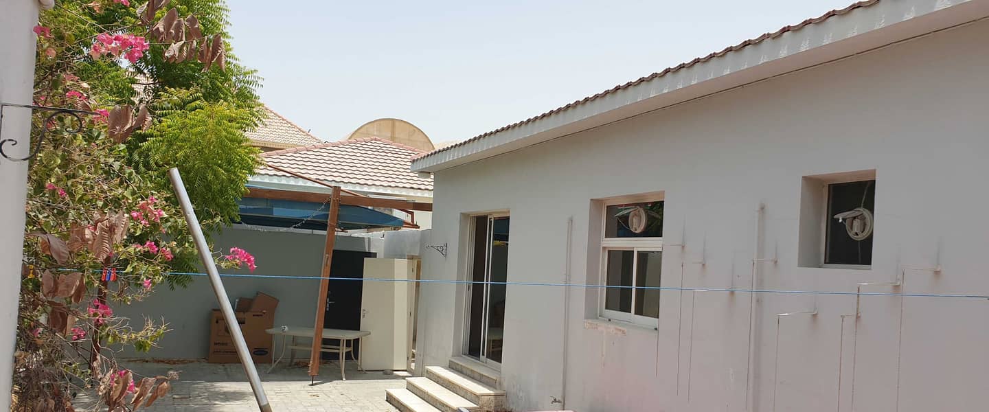 GREAT VALUE SINGLE STOREY VILLA WITH PRIVATE GARDEN IN AL MANARA