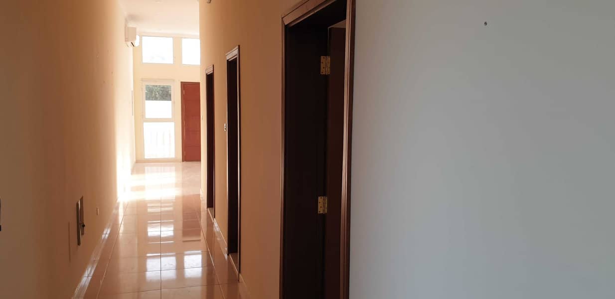 6 GREAT VALUE NEWER INDEPENDENT VILLA IN JUMEIRAH 1