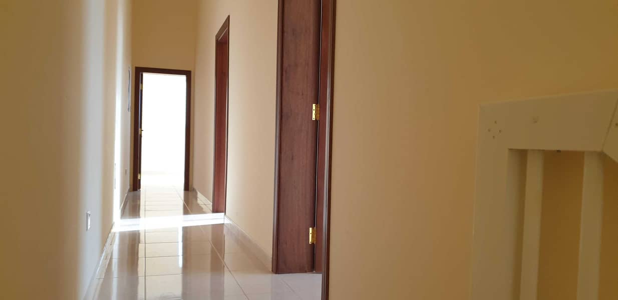 7 GREAT VALUE NEWER INDEPENDENT VILLA IN JUMEIRAH 1