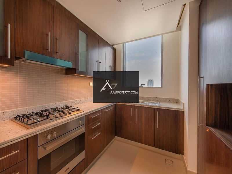 8 Super Hot Deal Large 2BR Full Burj . . !!!