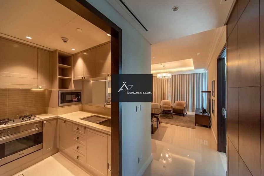10 1BR Unit in Downtown|Facing Burj & Fountain View !
