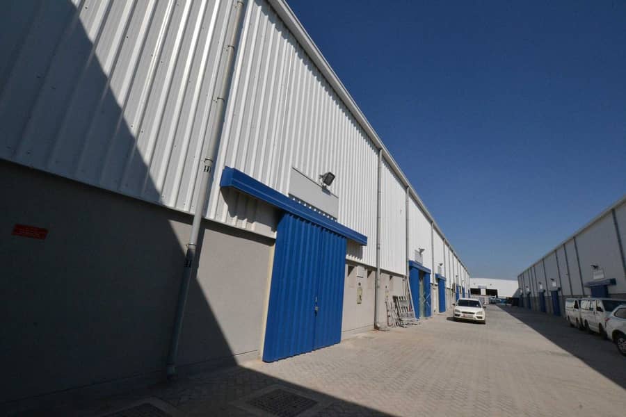 9 Clean and well maintained warehouse  |  Maintenance free  |  24/7  security |  Cleaning facility | Easy access