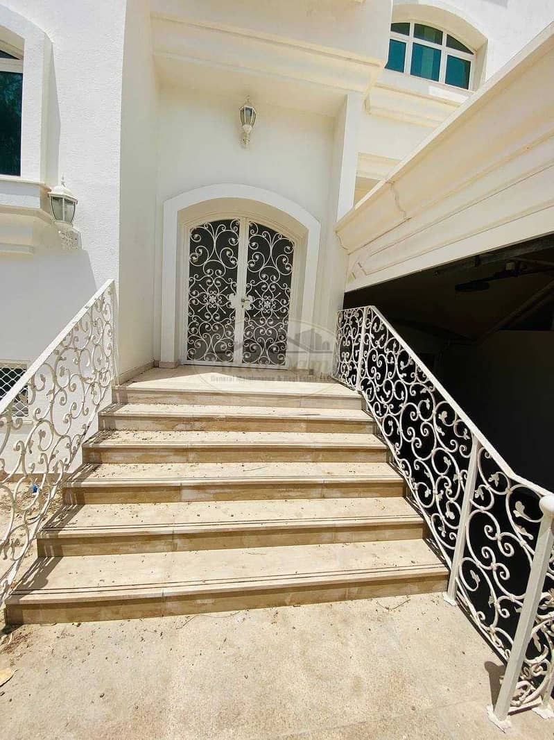 355 "Beautiful/ Classic Villa For Rent | 5 Bedroom rooms with Maid Room | Well Maintained | Al Bateen | Flexible Payment"