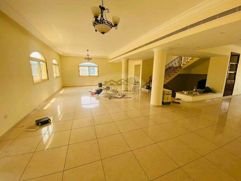 19 "Beautiful/ Classic Villa For Rent | 5 Bedroom rooms with Maid Room | Well Maintained | Al Bateen | Flexible Payment"