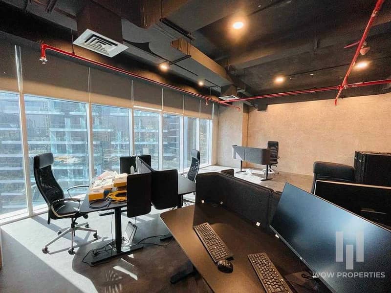 17 Fitted Office For Sale With 2 Car Parking In Metropolis Tower