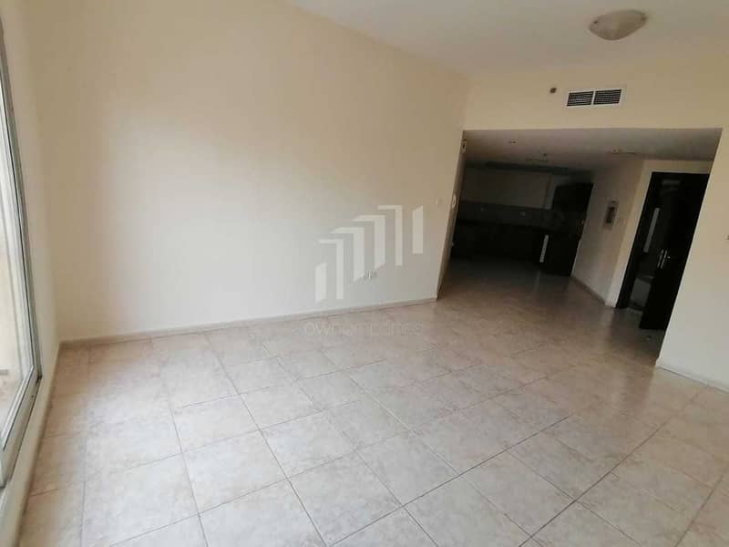 Corner Unit with Study Room | Next to Circle Mall Corner Unit with Study Room | Next to Circle Mall