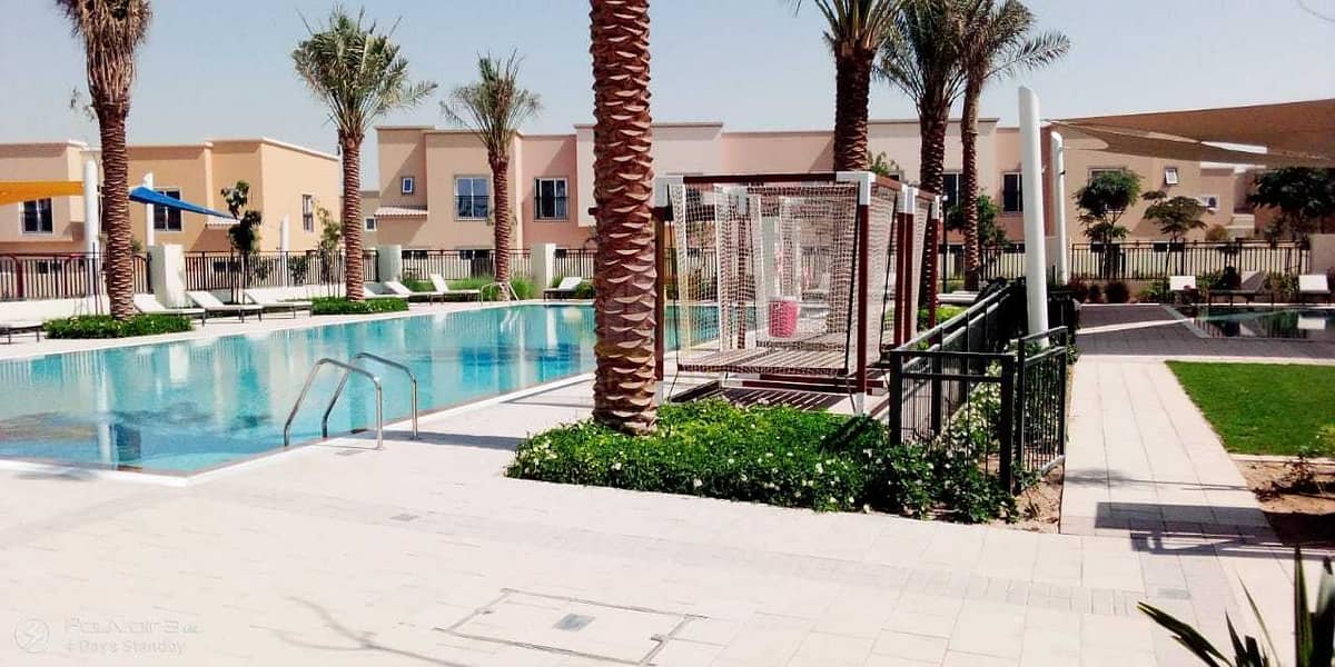 Single Row 3BHK On Park | | Multiple Options | Excellent Location Single Row 3BHK On Park | | Multiple Options | Excellent Location