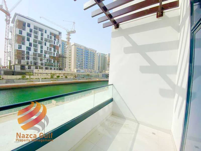 Brand New  Sea View 4 BR Townhouse