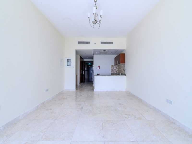 Spacious Studio for RENT | Burj and Pool facing Spacious Studio for RENT | Burj and Pool facing