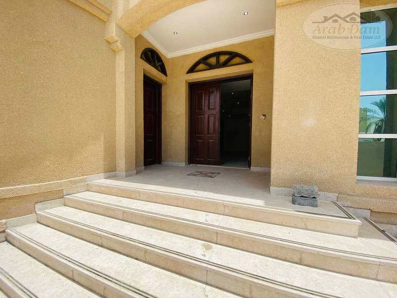 17 "Beautiful/ Classic Villa For Rent | 5 Bedroom rooms with Maid Room | Well Maintained | Flexible Payment"