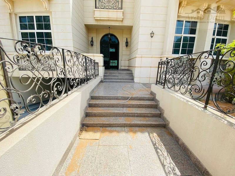 8 Beautifull/ Classic Villa For Rent | 6 Master rooms with Maid & Driver Room | Well Maintained  | Flexible Payment