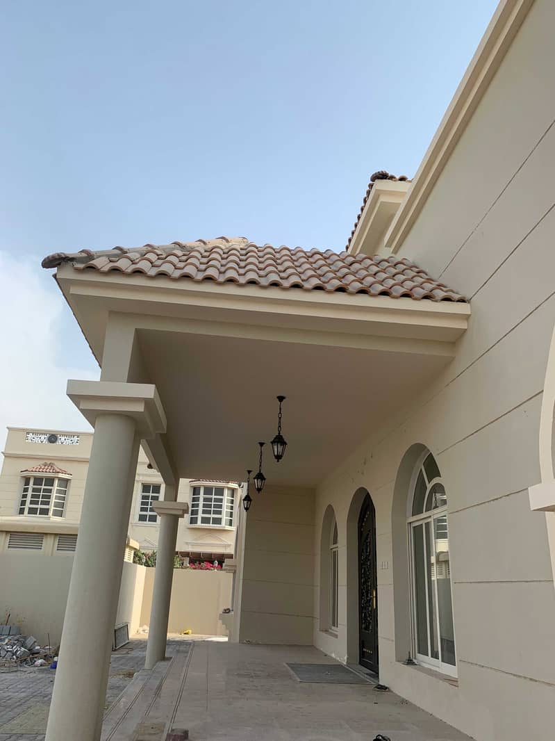 Single story villa for rent in Barsha (4 bed + hall + living + garden . )