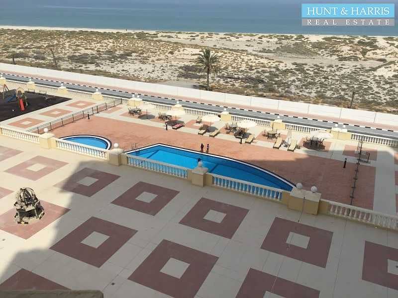 11 2 Bedroom Corner Unit -  Fully Furnished -  Sea View
