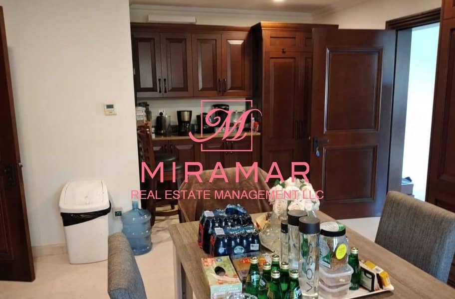 12 FULLY FURNISHED | LUXURY 5B+MAIDS VILLA WITH PRIVATE GARDEN | BEST LOCATION